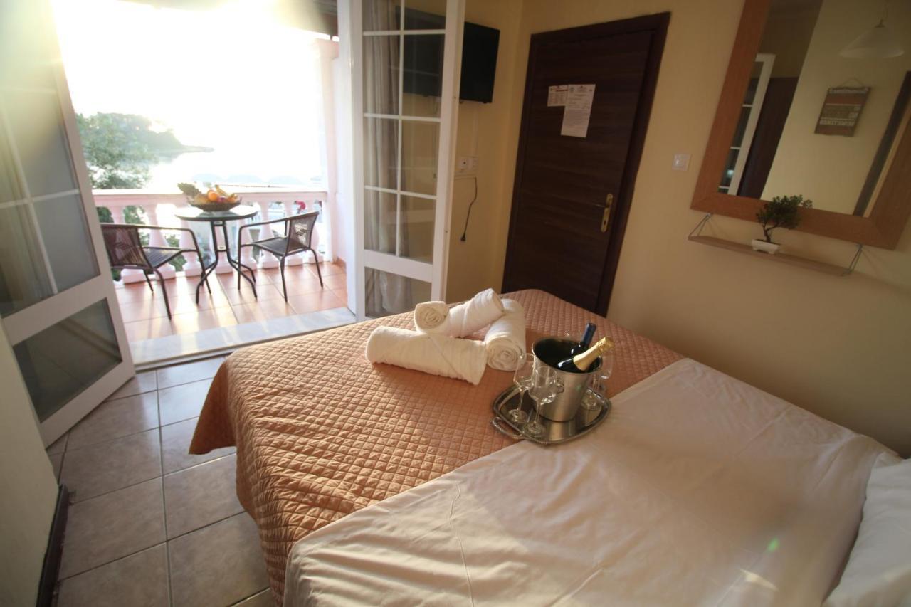 ペラマ Batis Breeze Bed & Breakfast エクステリア 写真