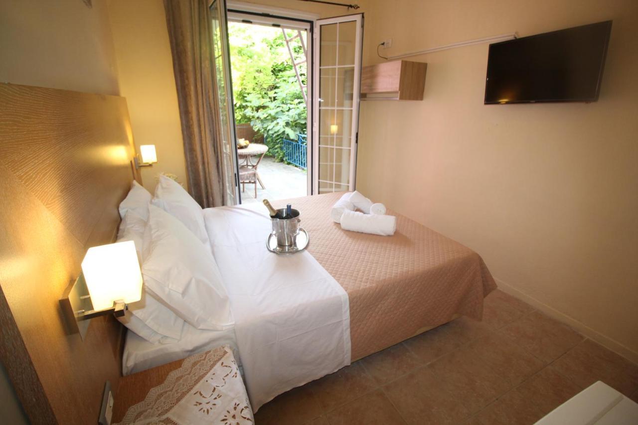 ペラマ Batis Breeze Bed & Breakfast エクステリア 写真
