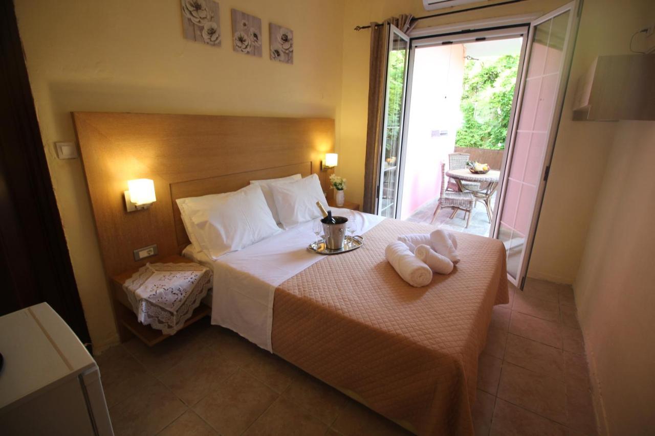 ペラマ Batis Breeze Bed & Breakfast エクステリア 写真